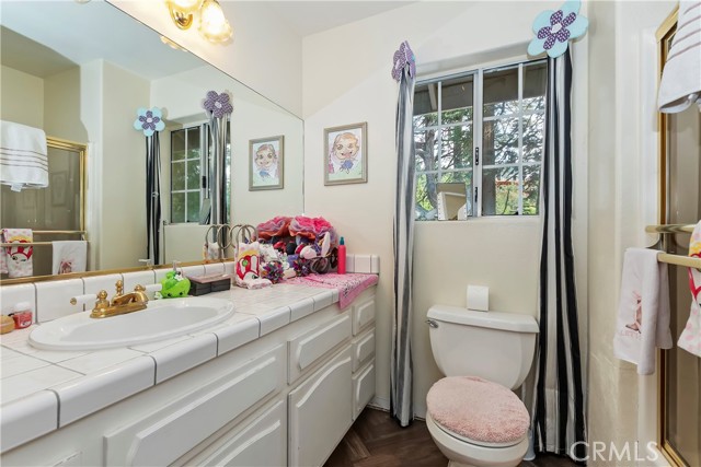 26746 Oakmont Drive, Lake Arrowhead CA: https://media.crmls.org/medias/faf6d12b-c8c9-492b-bbd9-b267bdffc5d3.jpg