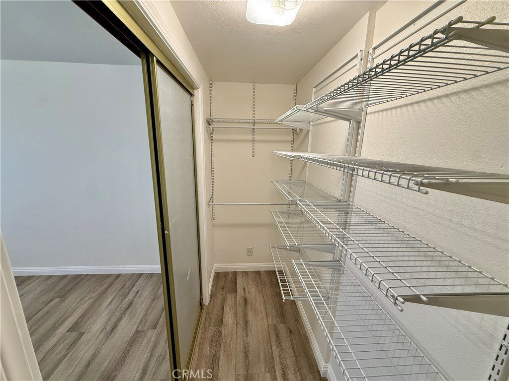 https://media.crmls.org/medias/faf7073a-6d78-48ea-936e-0f6da607d712.jpg?preset=X-Large