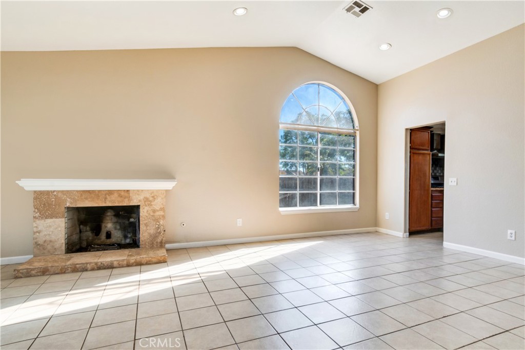 MLS #OC25274996 image #7