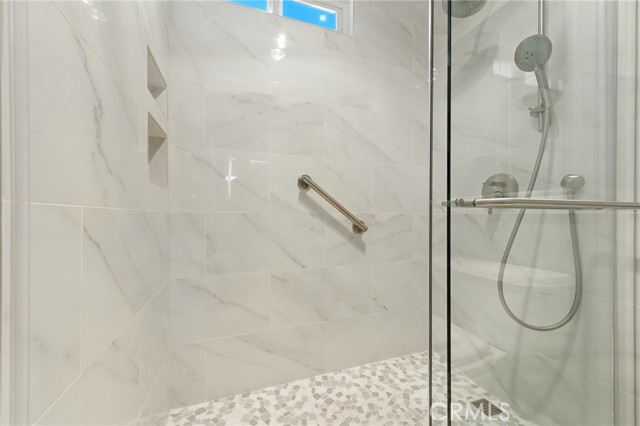 Detail Gallery Image 21 of 34 For 1153 Cornwall Ln, Ventura,  CA 93001 - 4 Beds | 2 Baths