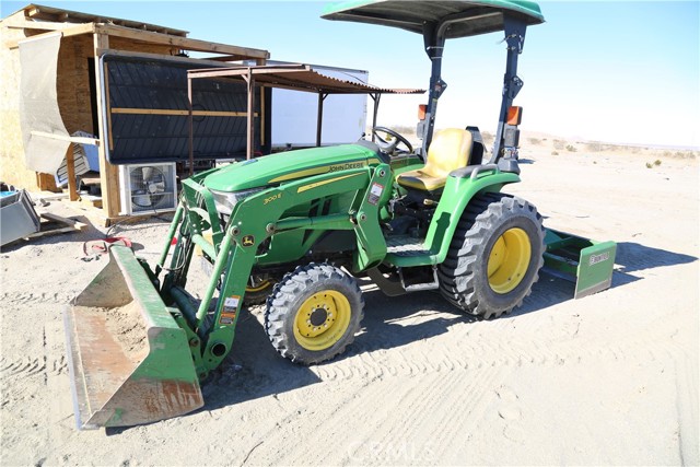 2635 Parkdale Road, Adelanto, California 92301, ,Land,For Sale,2635 Parkdale Road,CRAR22033706