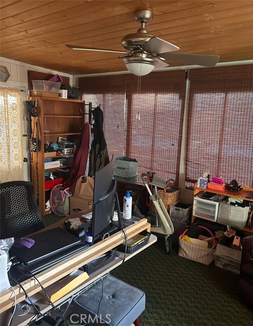 Detail Gallery Image 30 of 50 For 23509 via Chantilly, Valencia,  CA 91355 - 2 Beds | 2 Baths