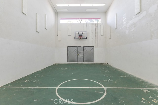 343 Pioneer Drive, Glendale CA: https://media.crmls.org/medias/faf94ad8-6df1-4e6e-b0a6-01b4cc91c2cf.jpg