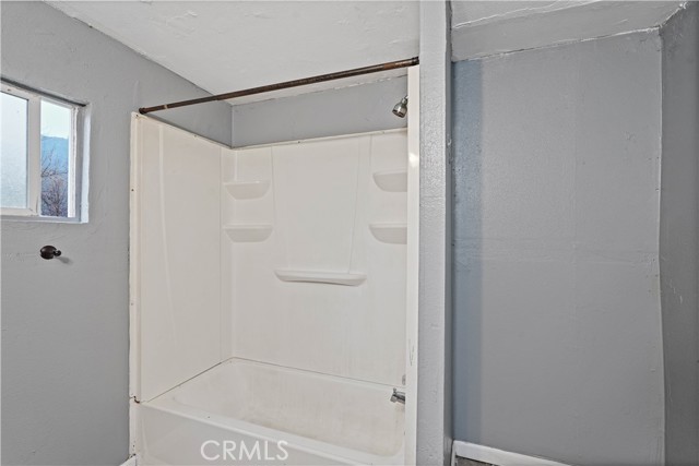 Detail Gallery Image 15 of 26 For 4012 Jeannie, Kelseyville,  CA 95451 - 2 Beds | 1 Baths