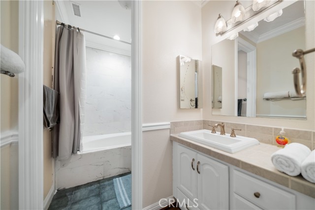 26677 Avenida Del Oro, Temecula CA: https://media.crmls.org/medias/faf9d68e-ce9d-4843-9b04-ac62166a1521.jpg