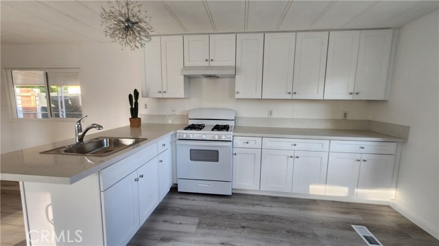 Detail Gallery Image 3 of 44 For 17126 Hidalgo Dr, Perris,  CA 92570 - 2 Beds | 1 Baths