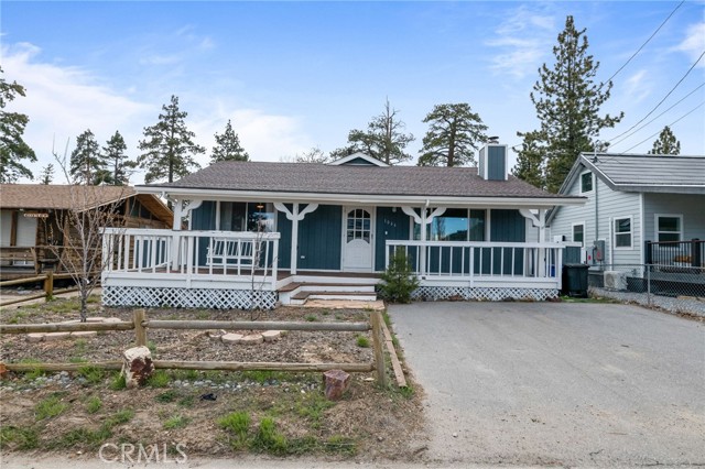 Detail Gallery Image 5 of 53 For 1066 Paradise Way, Big Bear City,  CA 92314 - 4 Beds | 2 Baths