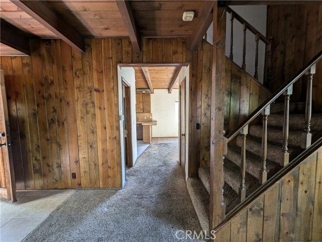 Detail Gallery Image 7 of 20 For 685 Ivy Ln, Lake Arrowhead,  CA 92352 - 2 Beds | 1/1 Baths