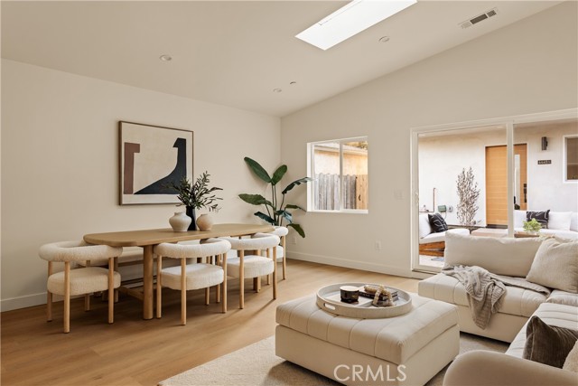 Detail Gallery Image 4 of 28 For 6441 Satsuma Ave, North Hollywood,  CA 91606 - – Beds | – Baths