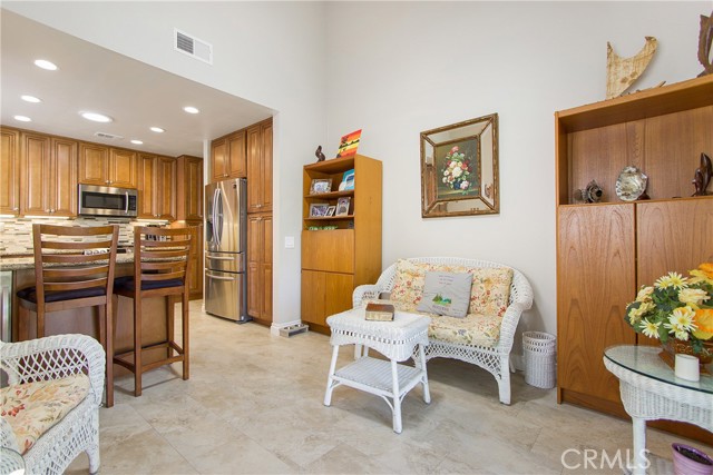 Detail Gallery Image 10 of 34 For 28145 Manchuca, Mission Viejo,  CA 92692 - 2 Beds | 2 Baths