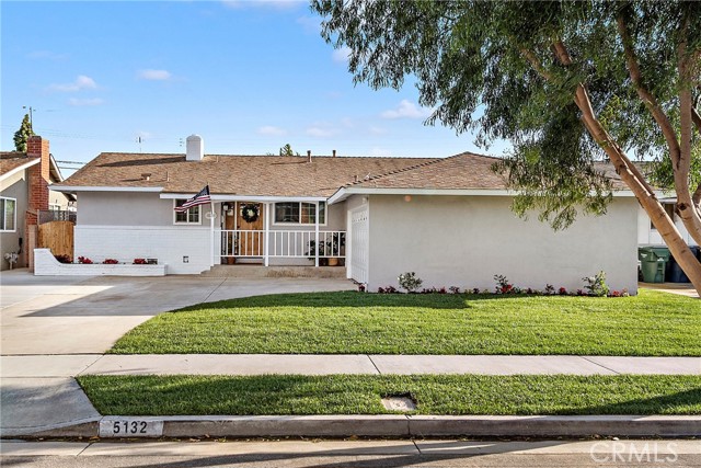 5132 Robinwood Dr, Huntington Beach, CA 92649