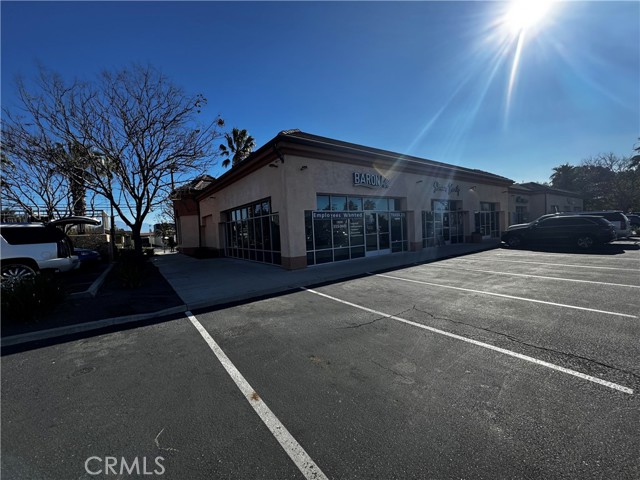 17284 Foothill Boulevard, Fontana, California 92335, ,Commercial Lease,For Rent,17284 Foothill Boulevard,CRIV24234732