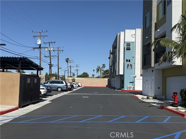 Detail Gallery Image 4 of 74 For 243 S Sand Palm Dr, Anaheim,  CA 92802 - 3 Beds | 3 Baths