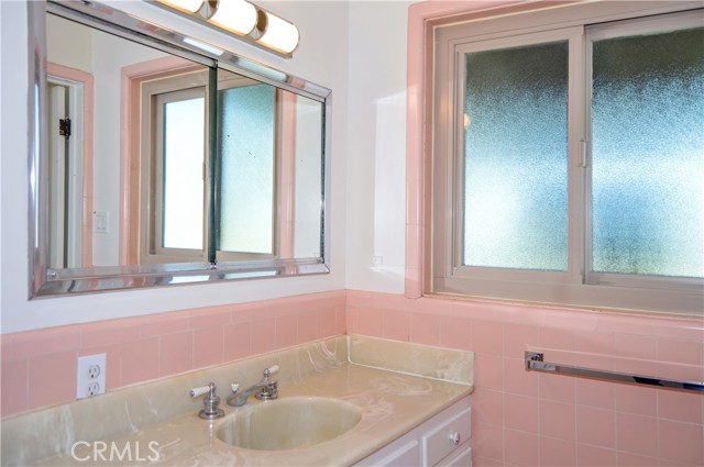 Detail Gallery Image 27 of 75 For 888 W Avenue L, Calimesa,  CA 92320 - 3 Beds | 2/1 Baths