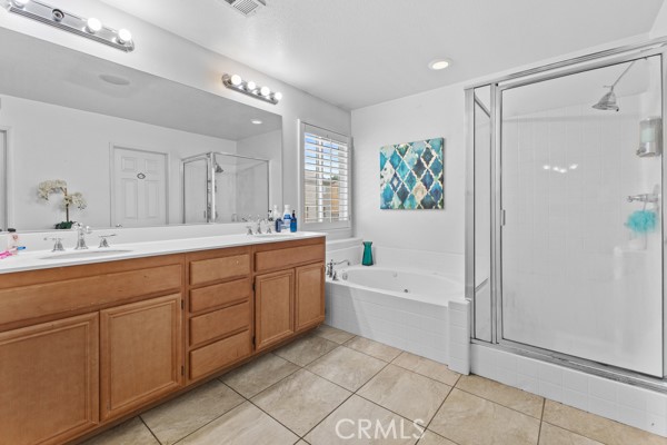 https://media.crmls.org/medias/fb004a02-43d6-4935-a24a-051319138d55.jpg?preset=X-Large