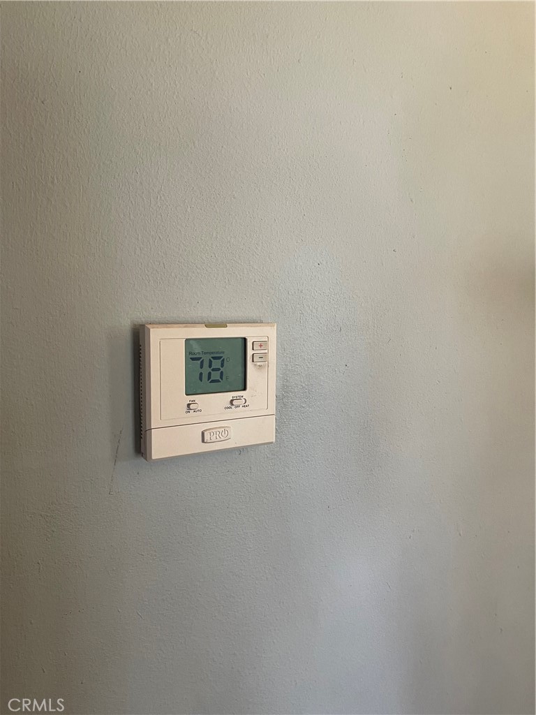 https://media.crmls.org/medias/fb005db6-9d2d-4d5a-81cb-60a98c8de5b5.jpg?preset=X-Large