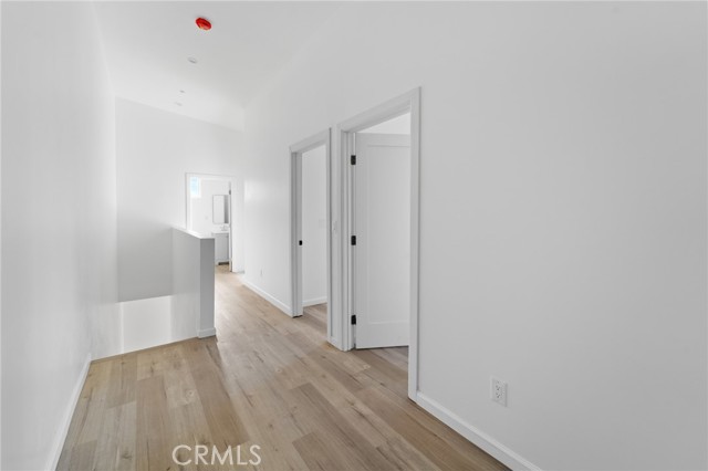 Detail Gallery Image 9 of 18 For 8512 Wilbur Ave, Northridge,  CA 91324 - 4 Beds | 2 Baths