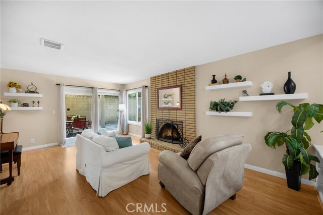 Detail Gallery Image 10 of 28 For 419 Clairmont Ave, Placentia,  CA 92870 - 4 Beds | 3 Baths