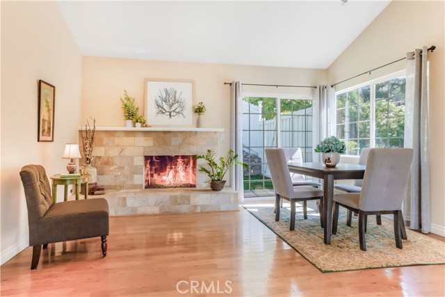 2302 Jayma Lane, La Crescenta CA: https://media.crmls.org/medias/fb00e7a5-6cc9-4916-87cb-873f091b65f2.jpg