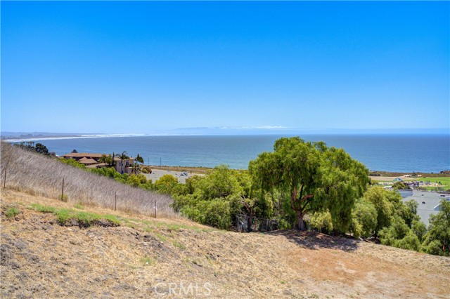 Detail Gallery Image 10 of 24 For 1253 Costa Brava, Pismo Beach,  CA 93449 - 3 Beds | 3/2 Baths