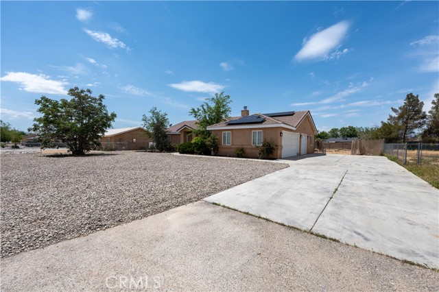 Detail Gallery Image 3 of 45 For 12830 Lakota Rd, Apple Valley,  CA 92308 - 4 Beds | 2 Baths