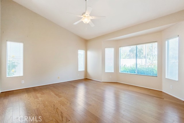 Detail Gallery Image 14 of 23 For 32364 Corte Coronado, Temecula,  CA 92592 - 3 Beds | 2 Baths
