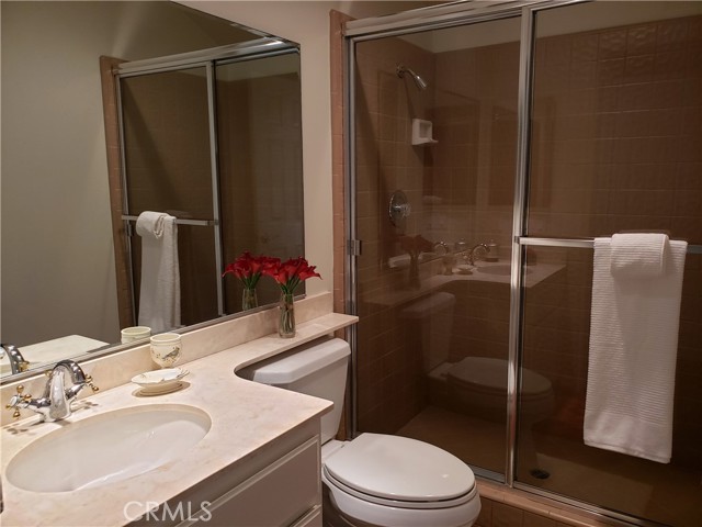 Detail Gallery Image 38 of 45 For 19412 Woodlands Dr, Huntington Beach,  CA 92648 - 4 Beds | 3/1 Baths