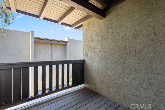 Detail Gallery Image 14 of 26 For 1345 Cabrillo Park Drive #G6,  Santa Ana,  CA 92701 - 1 Beds | 1 Baths