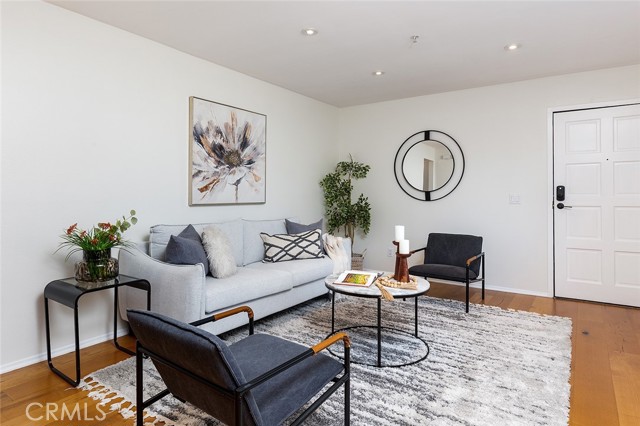 1018 Magnolia Street, South Pasadena CA: https://media.crmls.org/medias/fb02e856-7a77-46d8-b7ae-64f395dfcaf2.jpg