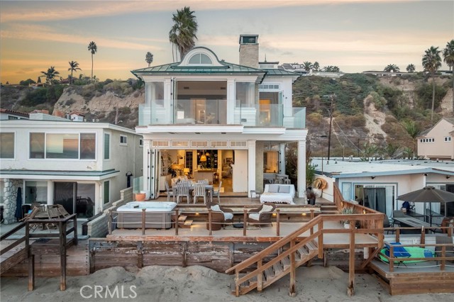 Detail Gallery Image 12 of 74 For 35167 Beach Road, Dana Point,  CA 92624 - 5 Beds | 4/1 Baths