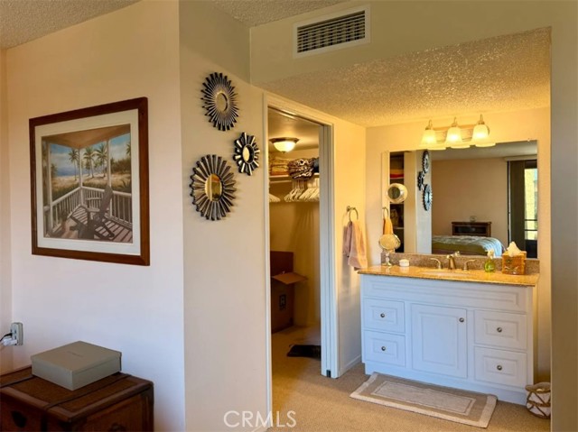 Detail Gallery Image 10 of 19 For 24055 Paseo Del Lago #1259,  Laguna Woods,  CA 92637 - 2 Beds | 2 Baths