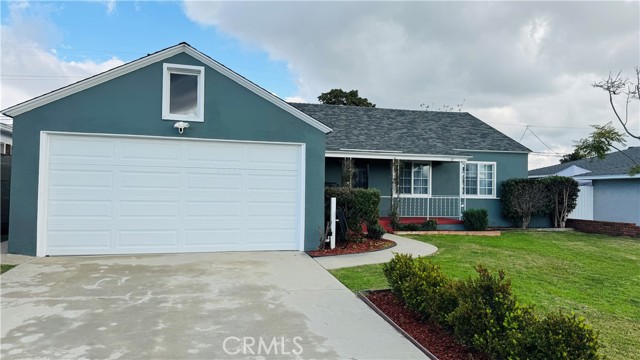 Detail Gallery Image 2 of 21 For 6633 W 87th, Los Angeles,  CA 90045 - 3 Beds | 1 Baths