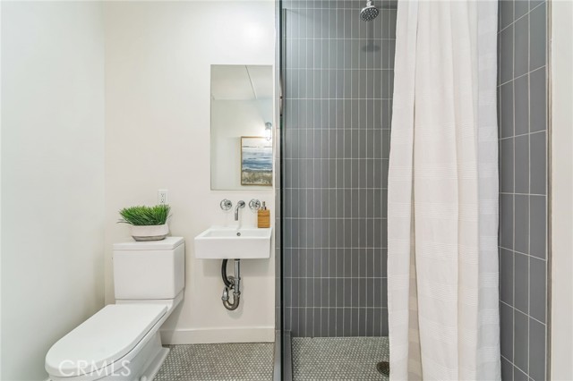 4080 Glencoe, Marina del Rey CA: https://media.crmls.org/medias/fb052989-869c-4588-84ff-468473db1596.jpg