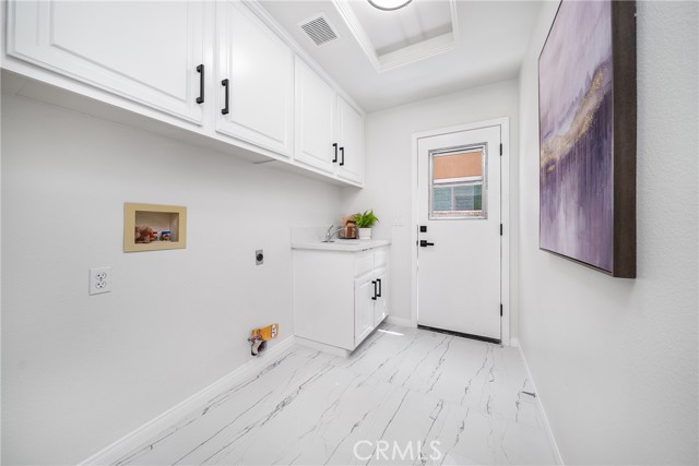 11 High Bluff, Laguna Niguel CA: https://media.crmls.org/medias/fb070081-0901-4efe-83d1-ba74ed008623.jpg