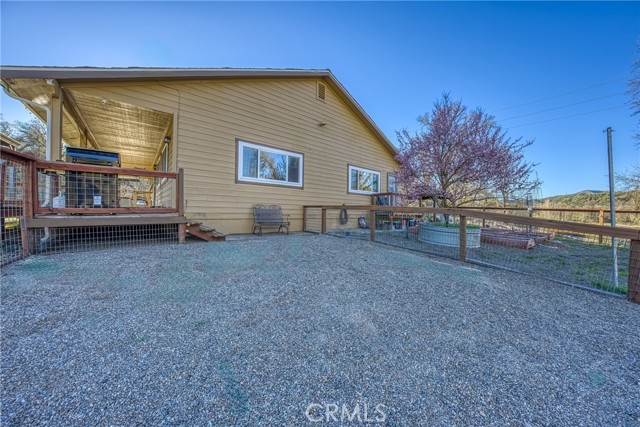 4685 Scotts Valley Road, Lakeport CA: https://media.crmls.org/medias/fb07b0f6-b3a6-407d-91a0-ce1368d6e46a.jpg