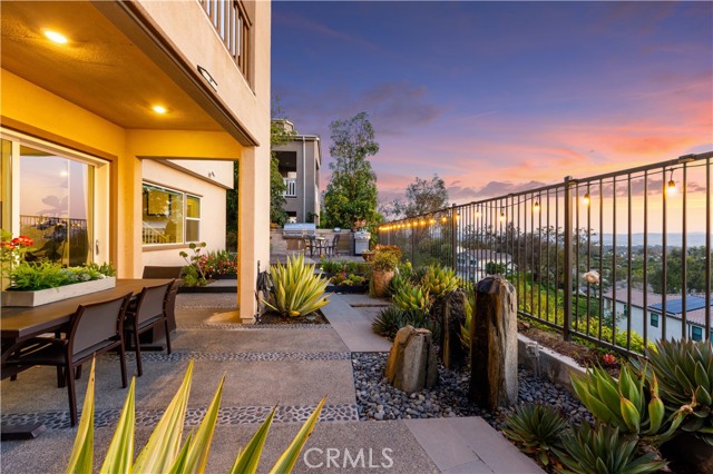 Detail Gallery Image 43 of 58 For 545 Serrano Summit Dr, Lake Forest,  CA 92630 - 5 Beds | 4 Baths