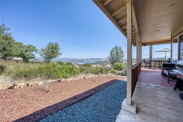 5611 Cherokee Drive, Kelseyville CA: https://media.crmls.org/medias/fb08bc94-7b30-4110-88cf-6f628338573f.jpg