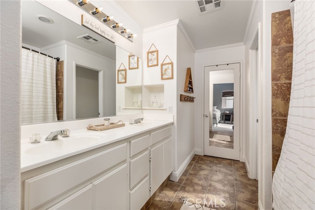 Image 13 of 24 For 727 Aspen Glen Lane