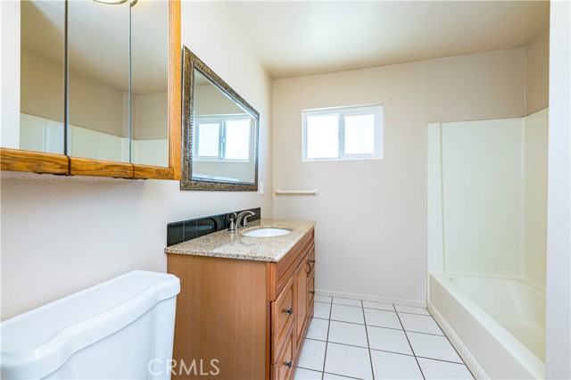 Detail Gallery Image 15 of 34 For 23562 Cruise Circle, Canyon Lake,  CA 92587 - 3 Beds | 2 Baths