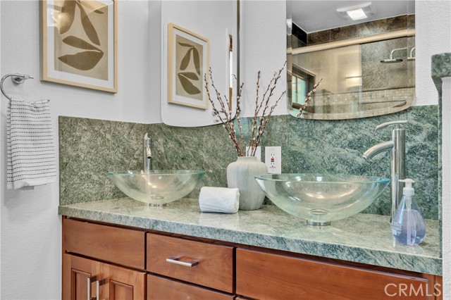 3032 Ostrom, Long Beach CA: https://media.crmls.org/medias/fb0a8ddd-394c-4838-b322-11d9ac4628ff.jpg