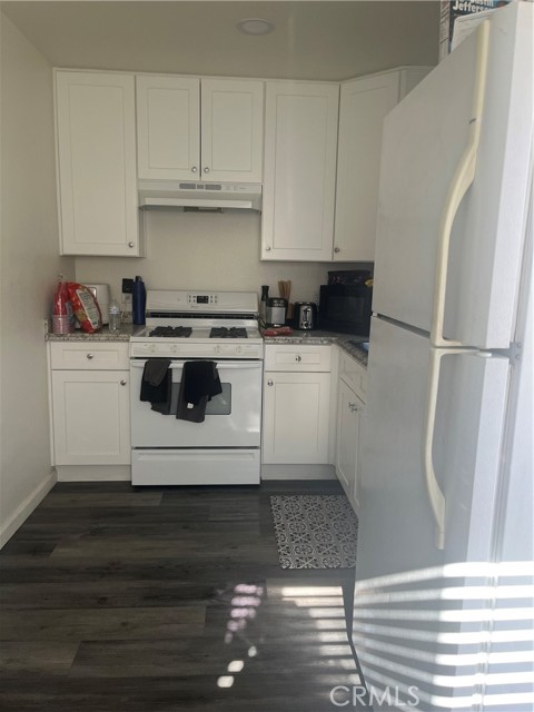 14703 MESA DR, Victorville CA: https://media.crmls.org/medias/fb0cee6c-2e2e-4bec-8242-244f980a86cc.jpg