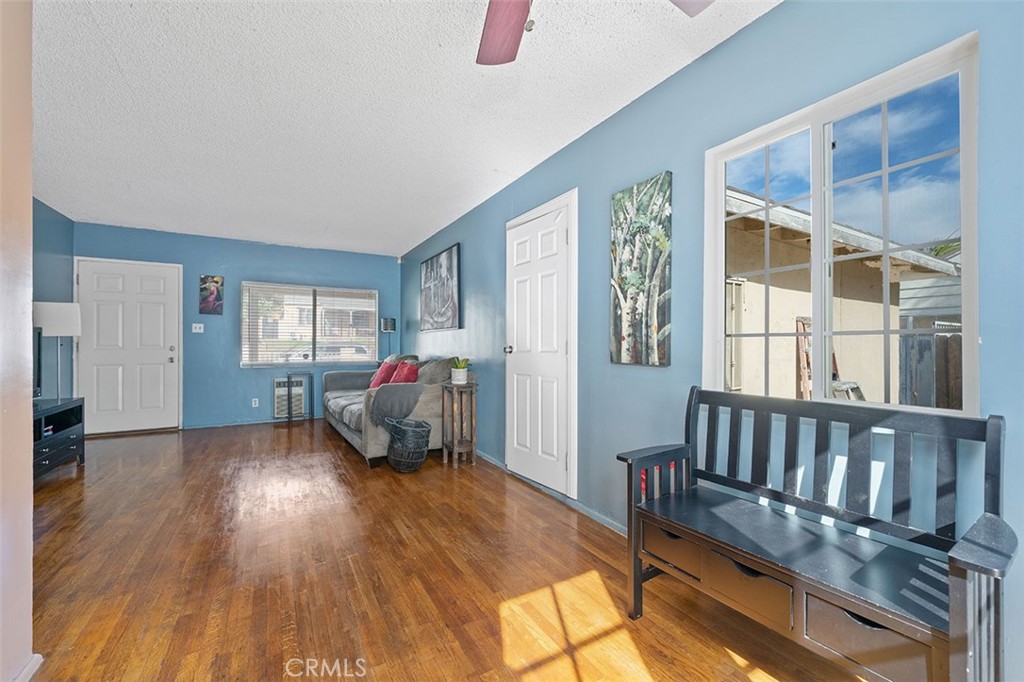 224 E Fernfield Drive