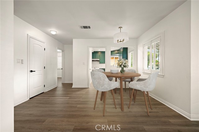 2871 Adriatic Avenue, Long Beach CA: https://media.crmls.org/medias/fb0d7a7a-6e44-41cf-809e-61b629644340.jpg