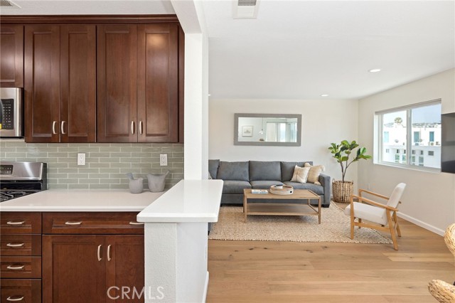 49 15th Street # A, Hermosa Beach, California 90254, 4 Bedrooms Bedrooms, ,2 BathroomsBathrooms,Residential Lease,For Rent,49 15th Street # A,CRSB24167637