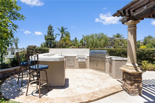 11 Chaparral Court, Rancho Santa Margarita CA: https://media.crmls.org/medias/fb0ddc2f-abb7-4fe3-92e6-3db3e80e4979.jpg