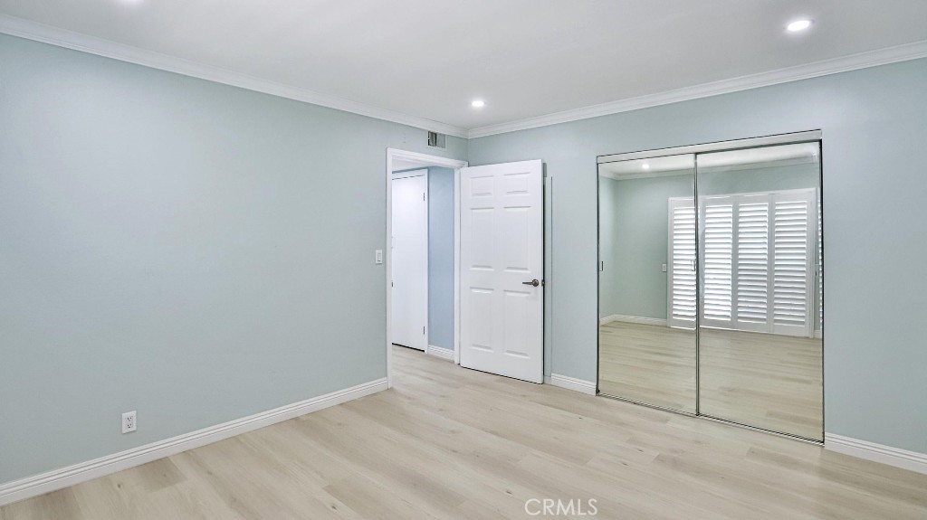 MLS #OC25233956 image #16