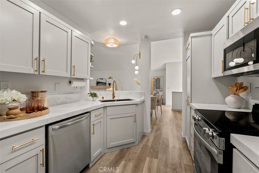 MLS #NP25270601 image #10