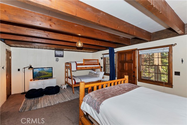 Detail Gallery Image 28 of 44 For 28410 Larchmont Ln, Lake Arrowhead,  CA 92352 - 3 Beds | 2 Baths