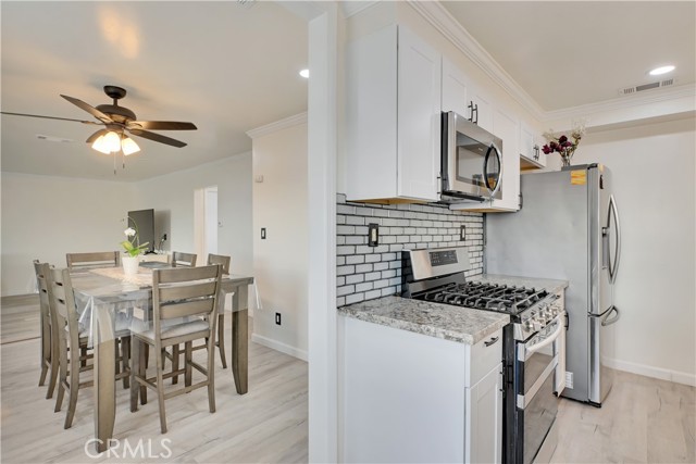 828 Tehama Avenue, Oroville CA: https://media.crmls.org/medias/fb0f6872-fc81-413f-bbae-c1d0a125acff.jpg