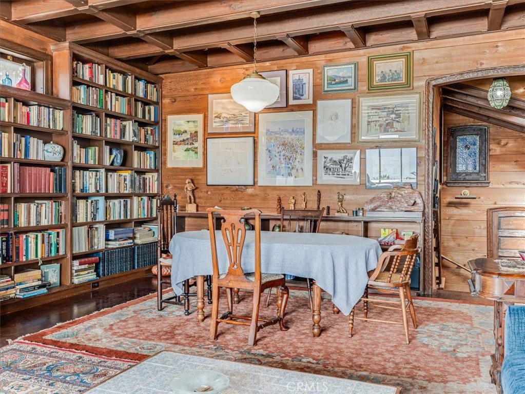 https://media.crmls.org/medias/fb102db2-c09f-4904-b282-026c24c462dc.jpg?preset=X-Large